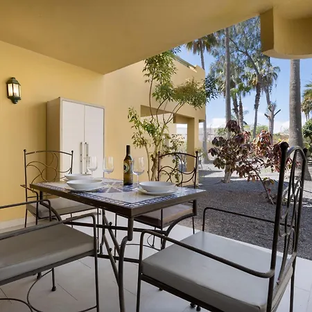 Home2book Zen Oasis Pool & Terrace, 아파트 코라레호