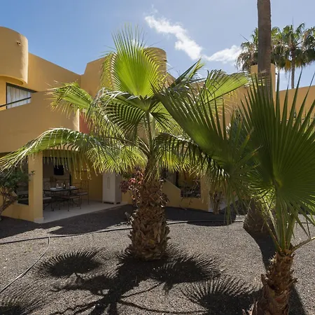 Home2book Zen Oasis Pool & Terrace, 아파트